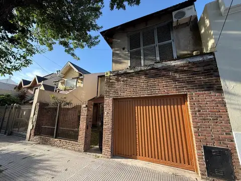 VENTA DUPLEX LOTE PROPIO- GARAGE- PATIO-LINIERS