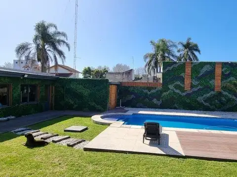 Casa en Venta con 1 cochera