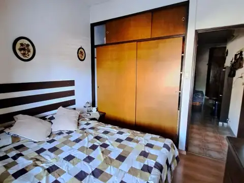 PH TIPO CASA 6 AMB CON TERRAZA, QUINCHO, 2 COCINAS - 4 BAÑOS EN DEVOTO