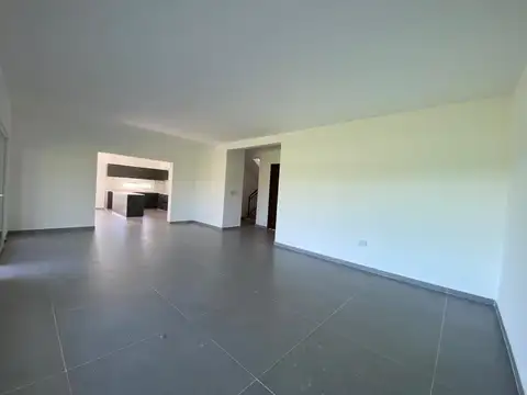 Casa en Venta en Haras Santa María, USD 350.000