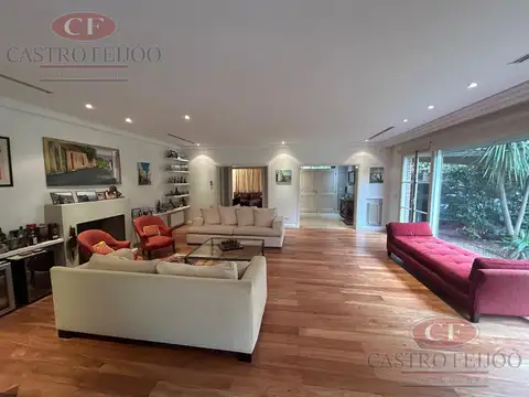 Casa en Venta de 5 dormitorios