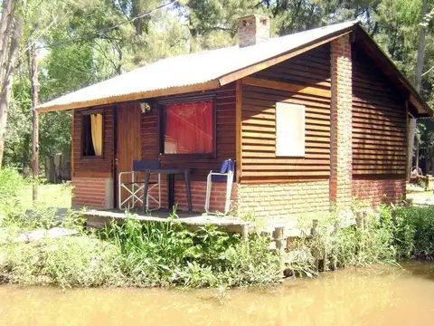 Rio o Arroyo Antequera Cabañas Alpina 100