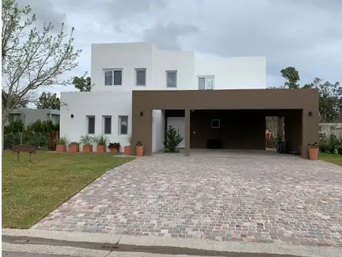 Casa c/4 dorm en La Reserva Cardales C.C. - Financiación