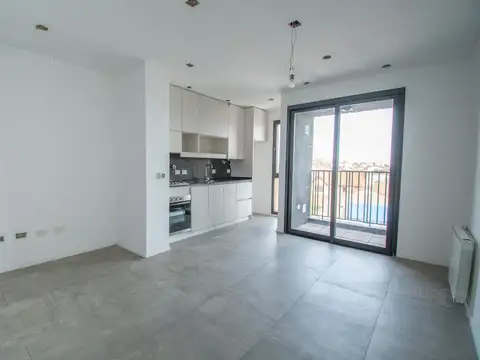 Venta departamento 2 ambientes con balcon y cochera en Haedo.