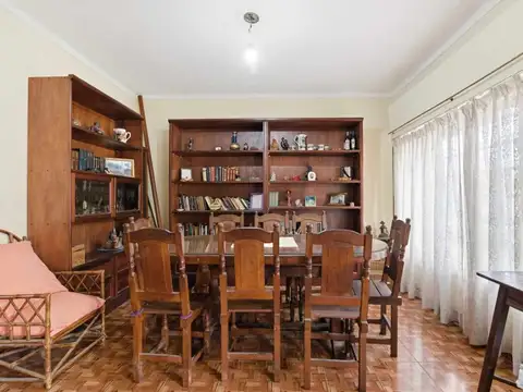 Depto Tipo Casa 4 ambientes con 2 baños