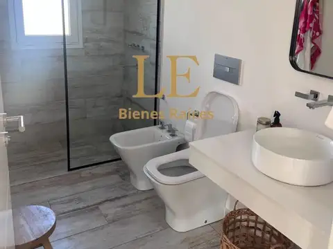 Puertos Del Lago 100