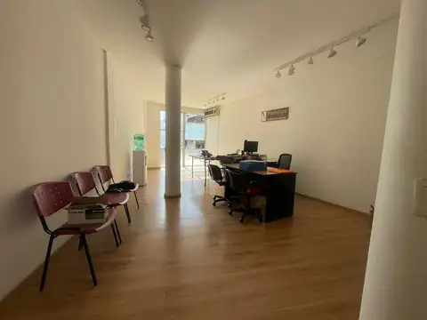 Oficina en Alquiler en Avellaneda, $ 380.000
