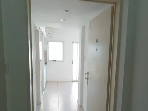 Ramon Falcon 2900, Piso 8