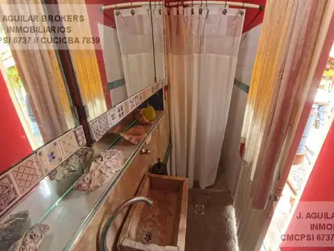 Casa en Venta con 2 cocheras