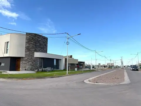 LOTE 500M2 BARRIO LA QUEBRADA UBICADISIMO