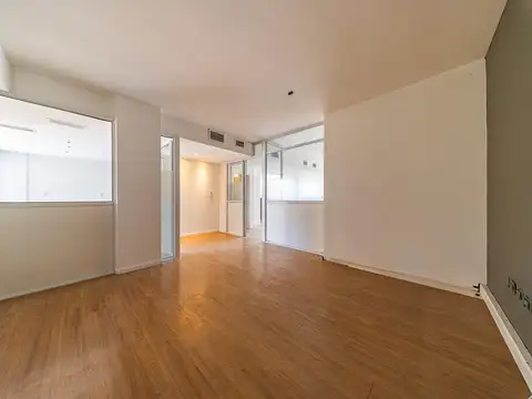 Oficina 2 ambientes con 2 baños