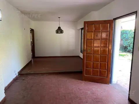 Casa 6 ambientes con 3 baños