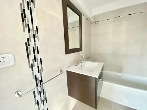 Departamento 2 ambientes con cochera.