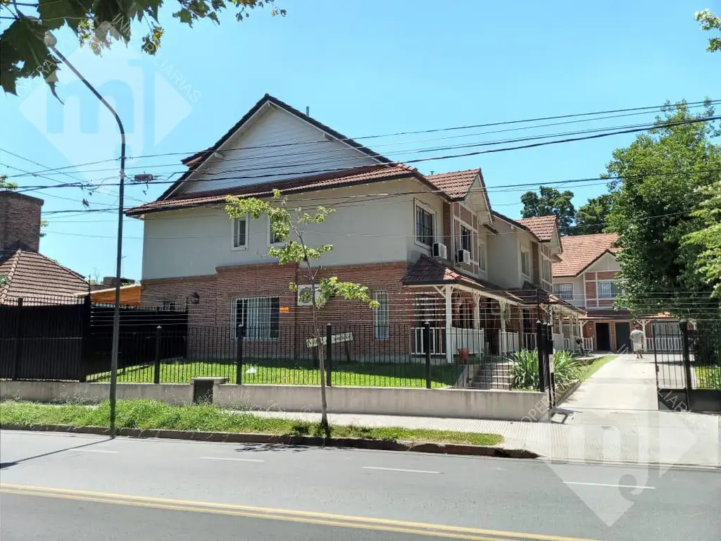 Liniers al 600
