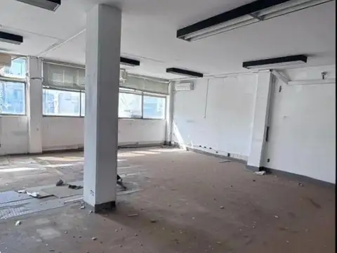 Oficina 3 ambientes con 2 baños