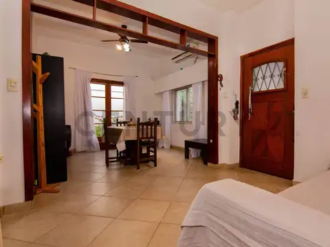 Venta Casa interna de pasillo de 3 Dormitorios en Jorge Cura, Rosario
