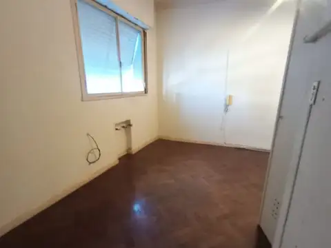 castelli 100, Piso 5