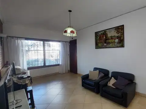 Depto Tipo Casa en Venta en Remedios De Escalada, USD 80.000