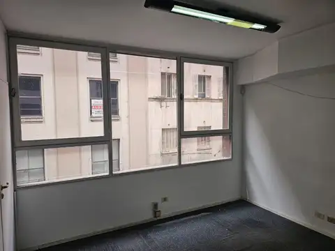 Oficina en Alquiler al Este