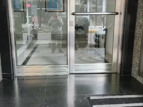1 AMBIENTE    SIN EXPENSAS NI IMPUESTOS    METROS SUBTE  CABILDO TODOS LOS MEDIOS DE COMUNICACION