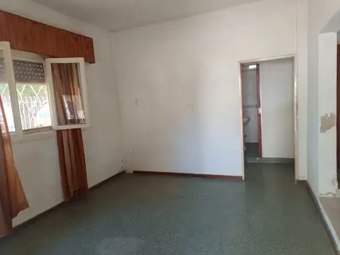 CASA 3 AMB AMPLIOS A REFACCIONAR - LOTE 299.70 M2 - APTO CREDITO 