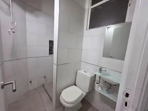 Oficina 115 Mts Dividida En Tres Independientes - Dueño Directo