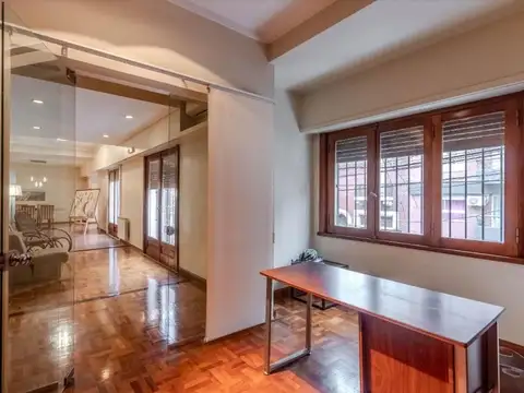 Depto Tipo Casa en Venta de 5 dormitorios