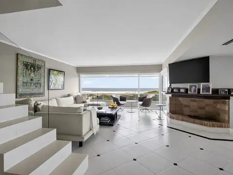 Penthouse duplex frente al mar de 5 suites