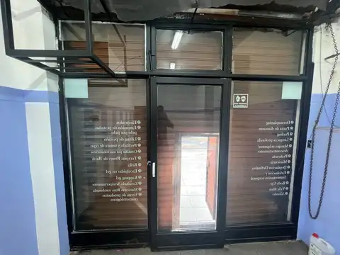 Local en Alquiler en Parque Avellaneda, $ 600.000