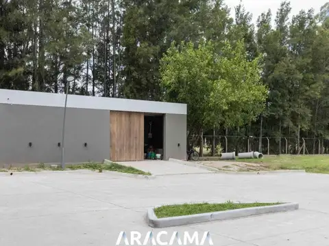 Terreno en Venta de 931,0 m2