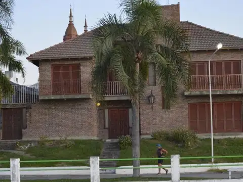Hermosa Casa con vista al Río en Esquina, Corrientes