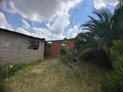 Casa 3 ambientes con 1 baño