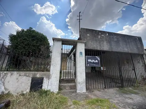 CASA EN VENTA CAMPANA