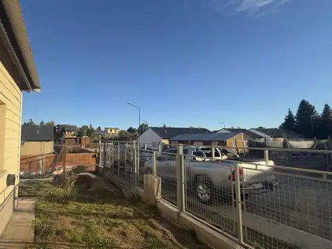 Casa en alquiler , altos del este