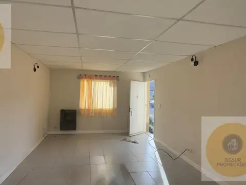 Casa 3 ambientes con 1 baño