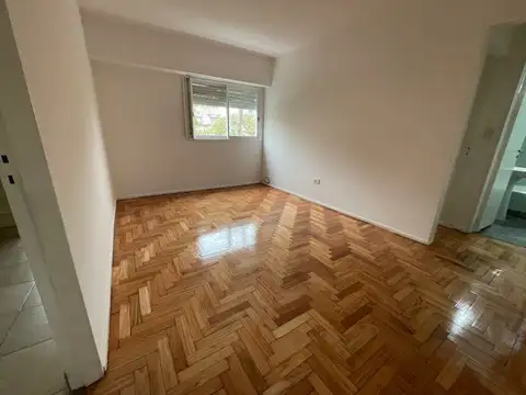 Departamento en Alquiler en Villa Pueyrredon, $ 630.000