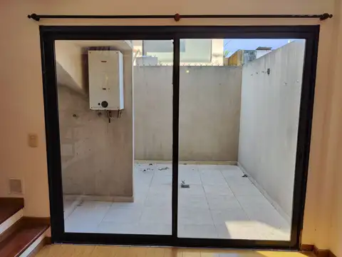 Depto Tipo Casa 2 ambientes con 1 baño