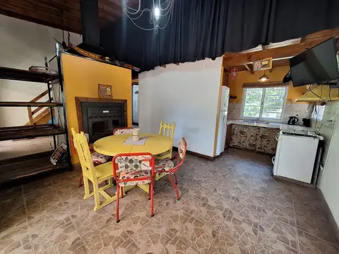 Venta Casa en Laguna De Lobos, 1 habitación mas entrepiso, con piscina