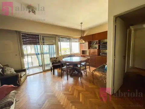 Departamento 4 ambientes con 2 baños