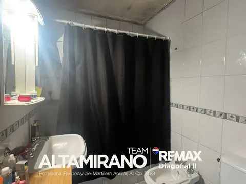 CASA Y LOCALES EN VENTA EN ROMERO