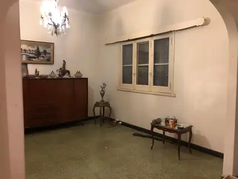 Dellepiane 676 , Piso 1