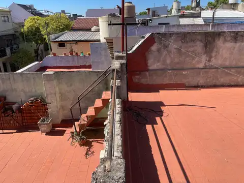 Depto Tipo Casa en Venta en Parque Chacabuco, USD 140.000