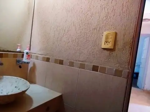 VENTA CASA CON PILETA ARROYO SECO