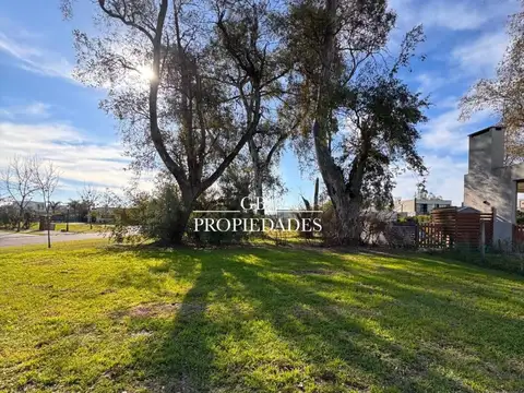 Venta de Lote en Santa Elena, Pilar