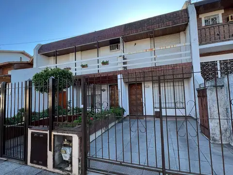Duplex de 3 Ambientes con Patio en Villa Adelina