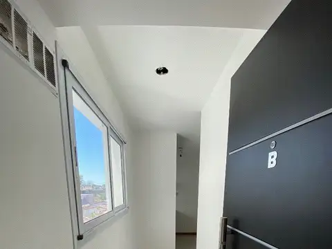 Gobernador Ugarte 3000, Piso 2