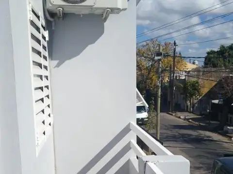 Casa de 4 amb en Castelar Sur