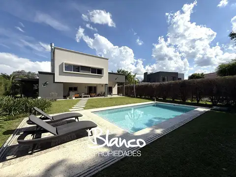 Casa en Venta en Haras Santa Maria, Countries y Barrios Cerrados en Escobar