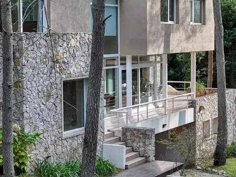 En Cariló | Casa Ñandú y Ciprés