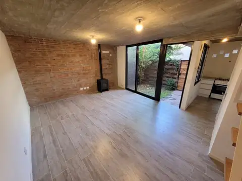 Depto Tipo Casa en Venta 4 años